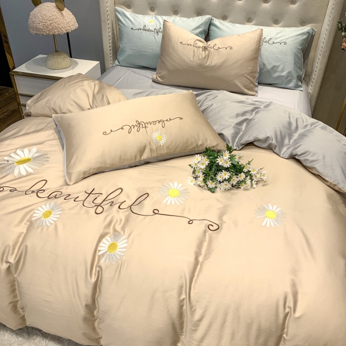 91家纺网 家纺一手货源 找家纺 眠帛家居 2020新款贡缎全棉绣花系列 雏菊米驼