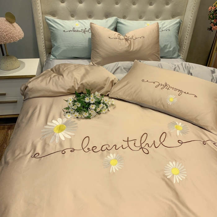 91家纺网 家纺一手货源 找家纺 眠帛家居 2020新款贡缎全棉绣花系列 雏菊米驼