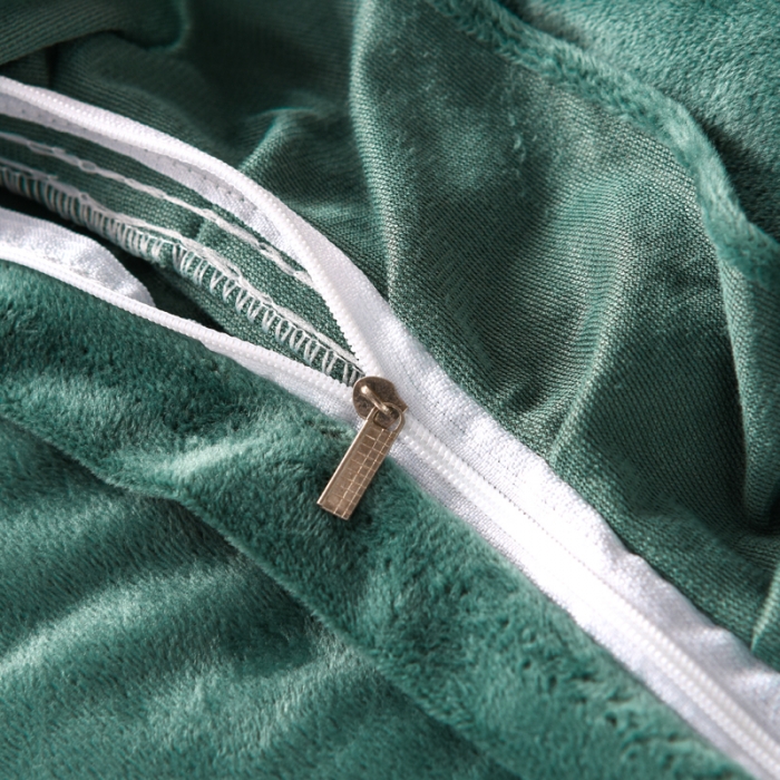 91家纺网 家纺一手货源 找家纺 唐人居 2025新款宝宝绒毛巾绣雏菊系列四件套雏菊物语-墨绿