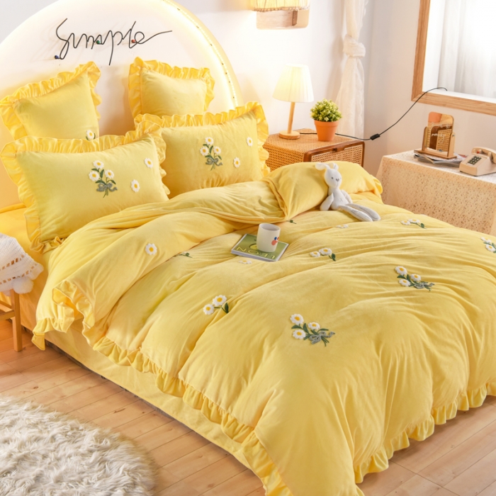 91家纺网 家纺一手货源 找家纺 唐人居 2025新款宝宝绒毛巾绣雏菊系列四件套冬恋雏菊-黄色