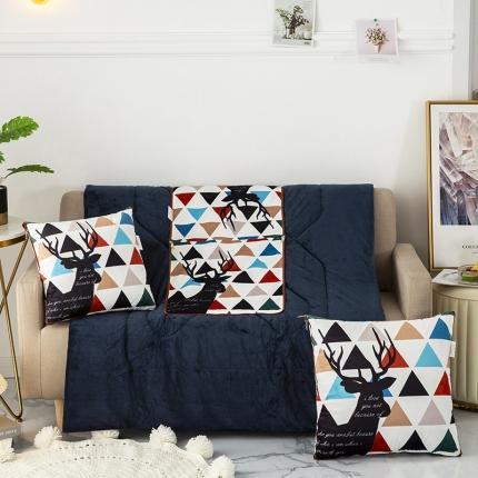 91家纺网 家纺一手货源 找家纺 宝马家纺2022多功能加厚荷兰绒水晶绒数码印花抱枕被 时尚鹿