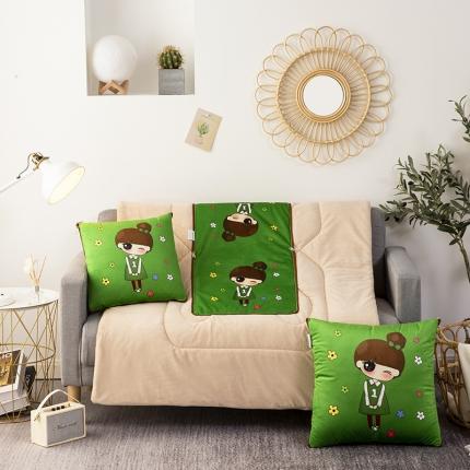 91家纺网 家纺一手货源 找家纺 宝马家纺2022多功能加厚荷兰绒水晶绒数码印花抱枕被 小萌妹