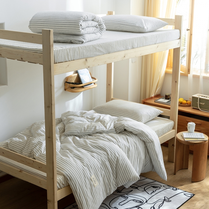 91家纺网 家纺一手货源 找家纺 寐眠 2021新款全棉水洗棉无印学生三件套四件套 白细条