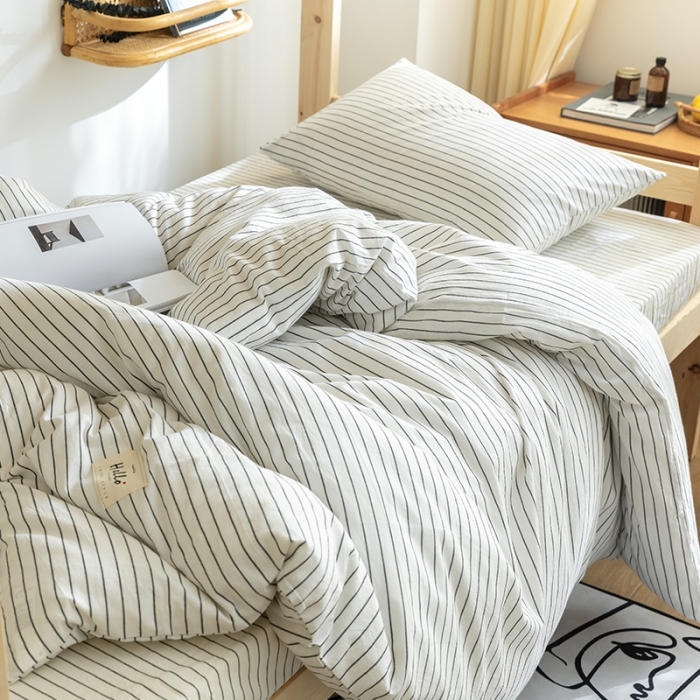 91家纺网 家纺一手货源 找家纺 寐眠 2021新款全棉水洗棉无印学生三件套四件套 白细条