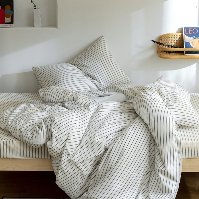 91家纺网 家纺一手货源 找家纺 寐眠 2021新款全棉水洗棉无印学生三件套四件套 白细条