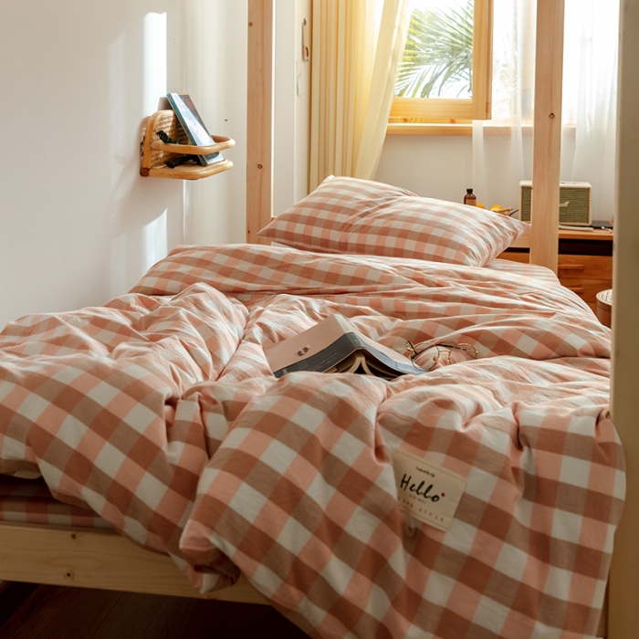 91家纺网 家纺一手货源 找家纺 寐眠 2021新款全棉水洗棉无印学生三件套四件套 粉中格