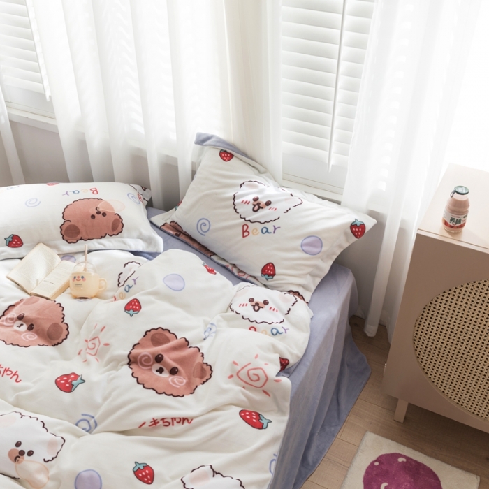 91家纺网 家纺一手货源 找家纺 柚子 2020新款牛奶绒印花大版四件套 泡泡熊