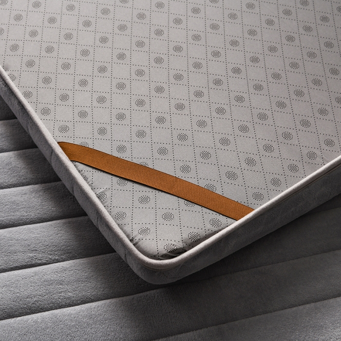 91家纺网 家纺一手货源 找家纺 富威堡 2023新款牛奶绒硬质棉床垫 开心一刻灰