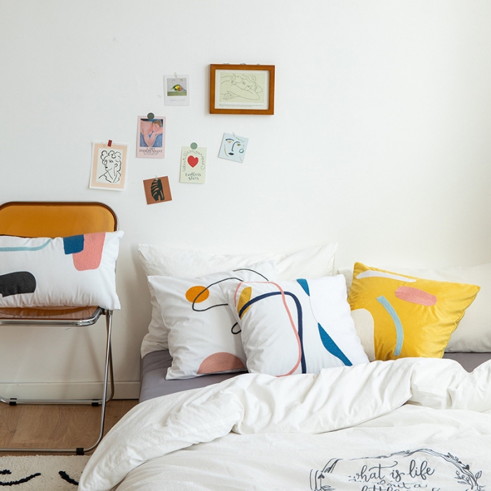 91家纺网 家纺一手货源 找家纺 （总）美茉家居 2020新款灯芯绒毛线绣抱枕