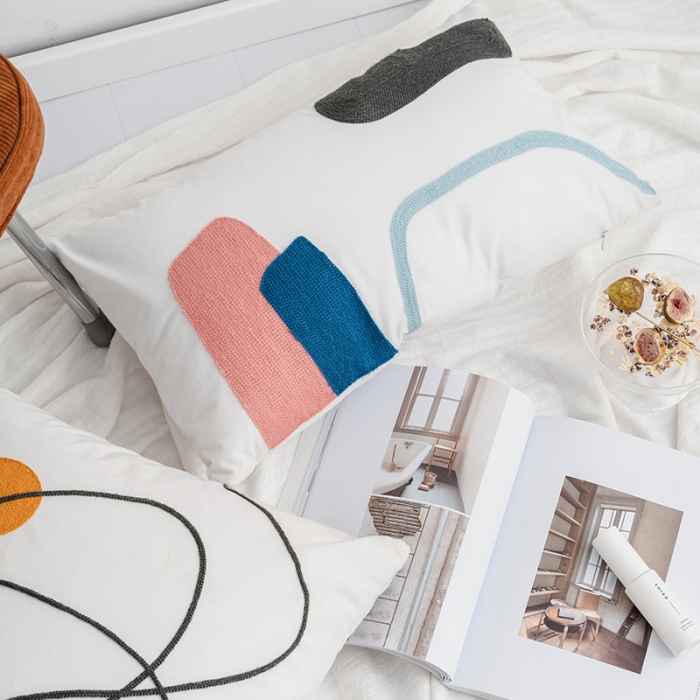 91家纺网 家纺一手货源 找家纺 （总）美茉家居 2020新款灯芯绒毛线绣抱枕