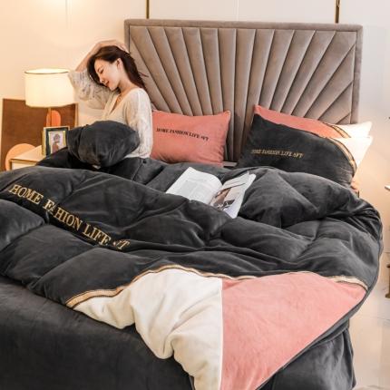 91家纺网 家纺一手货源 找家纺 （总）索飞特 2022新款牛奶绒拼角工艺款四件套