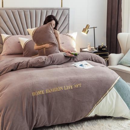 91家纺网 家纺一手货源 找家纺 （总）索飞特 2022新款牛奶绒拼角工艺款四件套