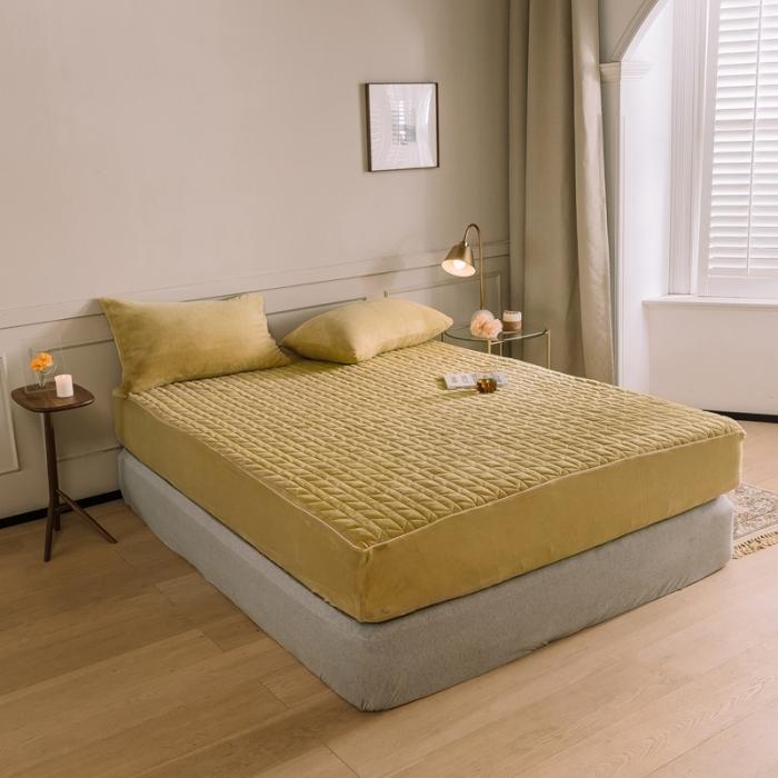 91家纺网 家纺一手货源 找家纺 法芙娜家纺  秋冬加厚牛奶绒夹棉床笠 吸湿排汗保暖 芥末黄