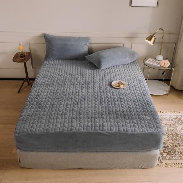 91家纺网 家纺一手货源 找家纺 法芙娜家纺 秋冬加厚牛奶绒夹棉床笠 吸湿排汗保暖 银川灰