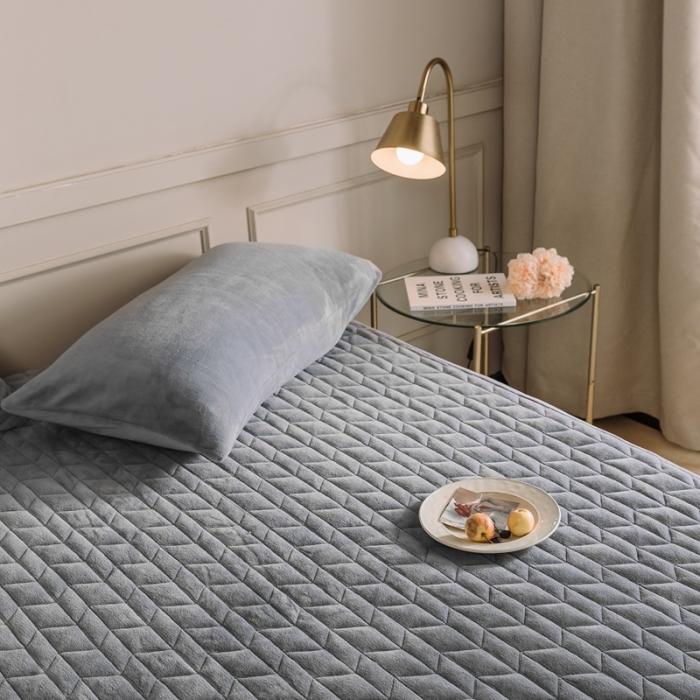 91家纺网 家纺一手货源 找家纺 法芙娜家纺 秋冬加厚牛奶绒夹棉床笠 吸湿排汗保暖 银川灰