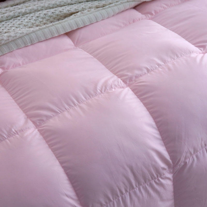 91家纺网 家纺一手货源 找家纺 俏企鹅 2025新款全棉单边羽绒被 樱花粉