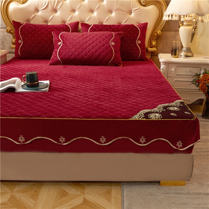 91家纺网 家纺一手货源 找家纺 菊上2021新款加厚水晶绒单床笠金色年华系列 魅红