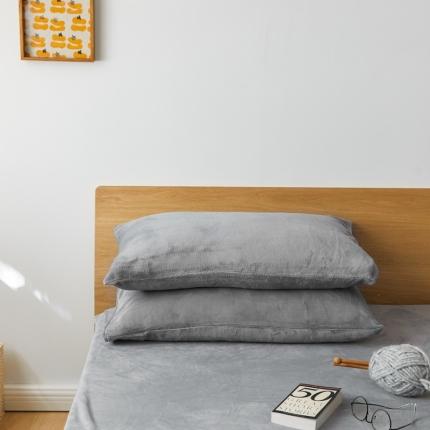 91家纺网 家纺一手货源 找家纺 （总）时光里 2020新款纯色230克牛奶绒单枕套