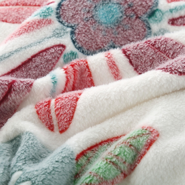 91家纺网 家纺一手货源 找家纺 好艺佳新款240克雪花绒毯法莱绒毯床单加厚毛毯花花世界