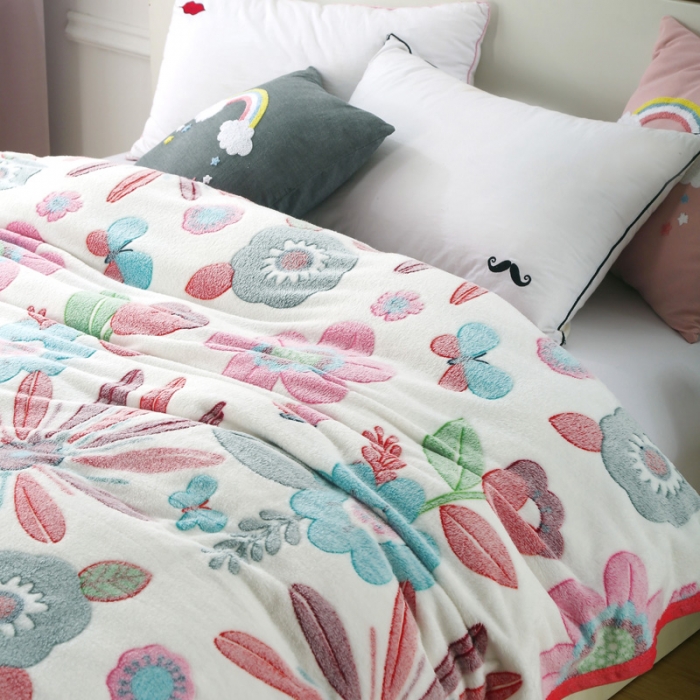 91家纺网 家纺一手货源 找家纺 好艺佳新款240克雪花绒毯法莱绒毯床单加厚毛毯花花世界