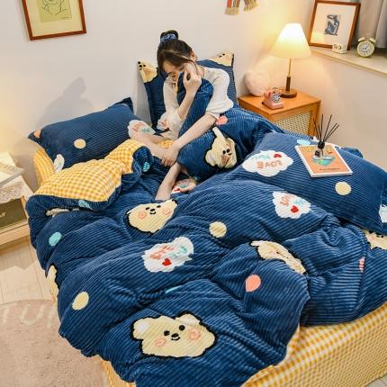 91家纺网 家纺一手货源 找家纺 牛奶绒四件套双面金貂法莱水晶魔法宝宝雕花绒被套