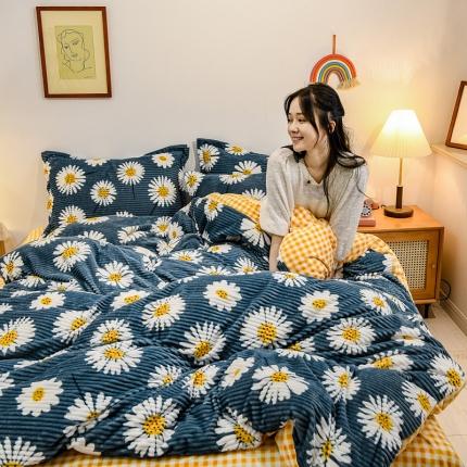 91家纺网 家纺一手货源 找家纺 牛奶绒四件套双面金貂法莱水晶魔法宝宝雕花绒被套