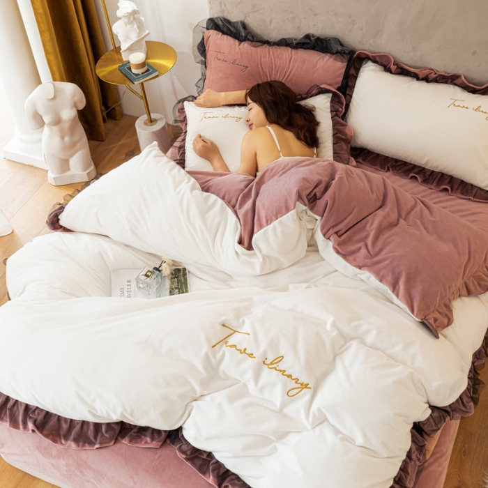 91家纺网 家纺一手货源 找家纺 蓝巢 2020新款水晶绒蕾丝边四件套 绒-本白豆沙