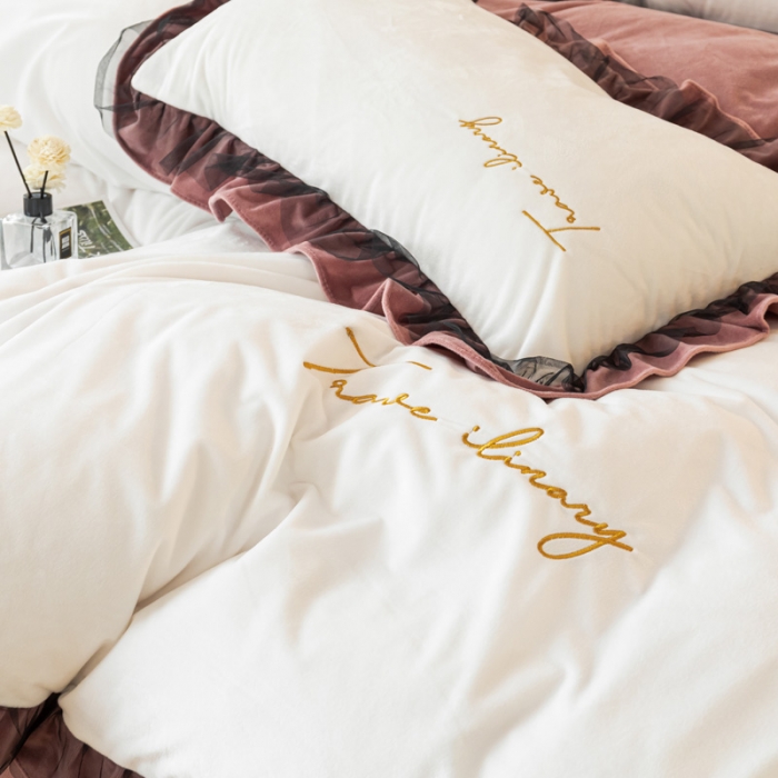 91家纺网 家纺一手货源 找家纺 蓝巢 2020新款水晶绒蕾丝边四件套 绒-本白豆沙