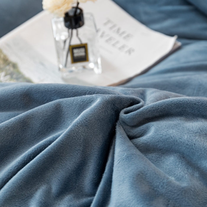 91家纺网 家纺一手货源 找家纺 蓝巢 2020新款水晶绒蕾丝边四件套 绒-宾利蓝浅粉