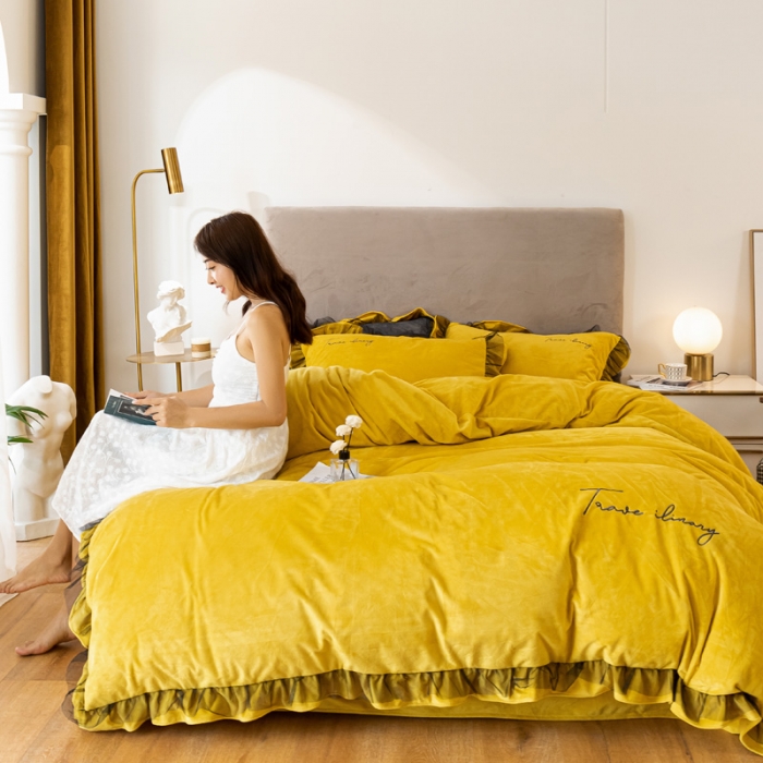 91家纺网 家纺一手货源 找家纺 蓝巢 2020新款水晶绒蕾丝边四件套 绒-暖黄
