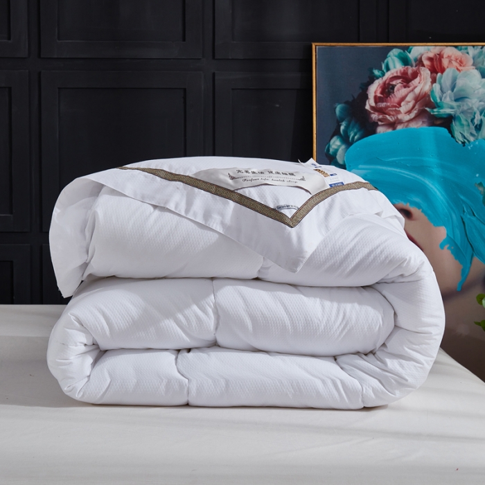 91家纺网 家纺一手货源 找家纺 （总）啊雅 2025新款暖毛绒羽丝绒冬被