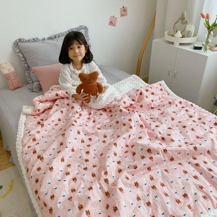 91家纺网 家纺一手货源 找家纺 美乐迪 2020新款豆豆被毯模特图 小熊和小兔