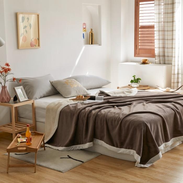 91家纺网 家纺一手货源 找家纺 法芙娜家纺  新品 AB复合毯 牛奶绒加厚毛毯 咖白