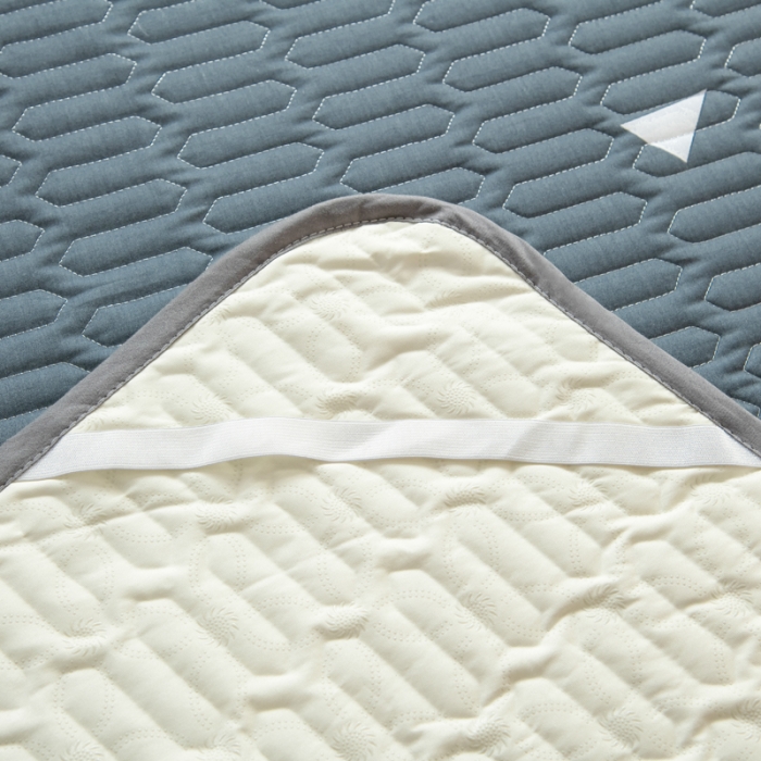 91家纺网 家纺一手货源 找家纺 床笠人家 2021新款全棉夹棉防水床护垫 爱巢