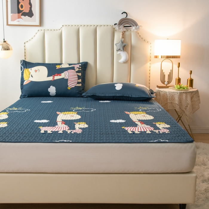 91家纺网 家纺一手货源 找家纺 床笠人家 2021新款全棉夹棉防水床护垫 欢乐玩伴