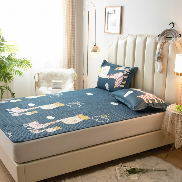 91家纺网 家纺一手货源 找家纺 床笠人家 2021新款全棉夹棉防水床护垫 欢乐玩伴