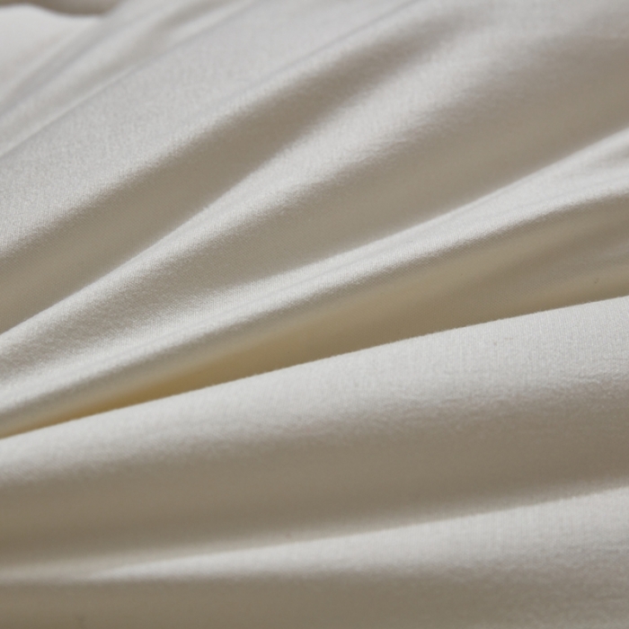 91家纺网 家纺一手货源 找家纺 啊雅家居 2025新款柔赛丝保暖立体羽丝绒冬被 米黄色