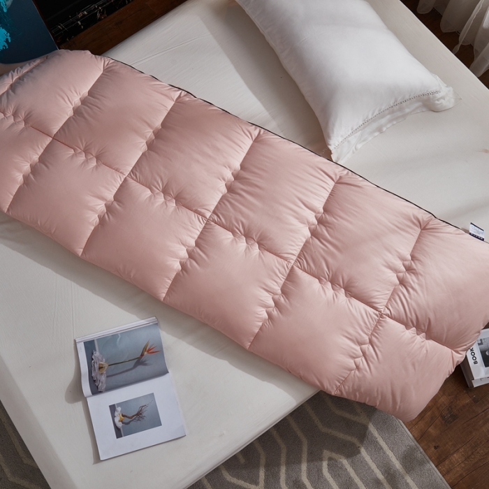 91家纺网 家纺一手货源 找家纺 啊雅家居 2025新款柔赛丝保暖立体羽丝绒冬被 玉色