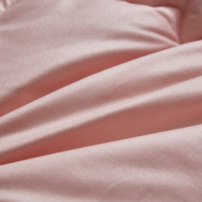 91家纺网 家纺一手货源 找家纺 啊雅家居 2025新款柔赛丝保暖立体羽丝绒冬被 玉色