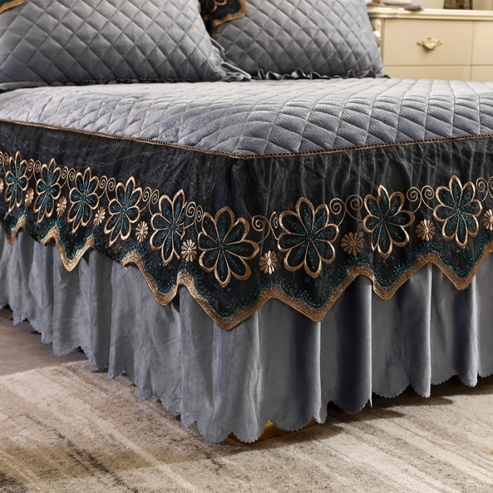 91家纺网 家纺一手货源 找家纺 情恒 2025新款水晶绒皇家豪庭单床裙 银灰色