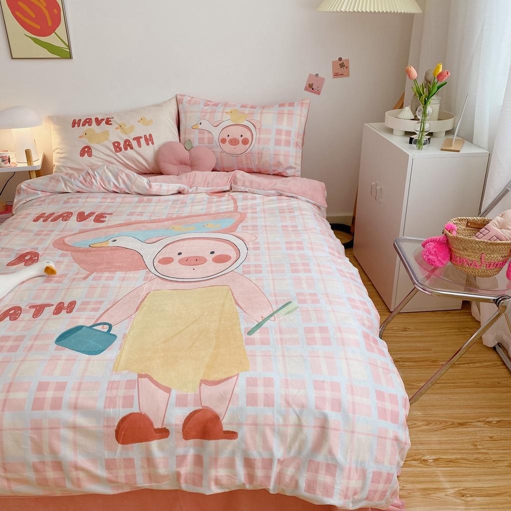 91家纺网 家纺一手货源 找家纺 星期八 2020原创设计师款牛奶绒四件套 小鸭猪猪