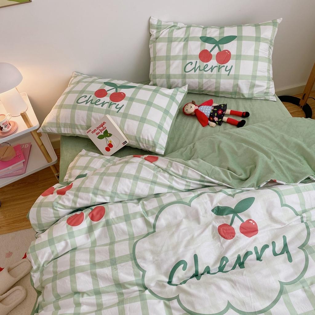 91家纺网 家纺一手货源 找家纺 星期八 2020原创设计师款牛奶绒四件套 樱桃