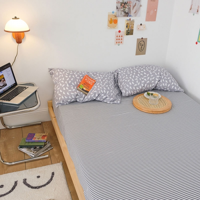 91家纺网 家纺一手货源 找家纺 艾沁2020新款日系简约风全棉四件套 纸飞机