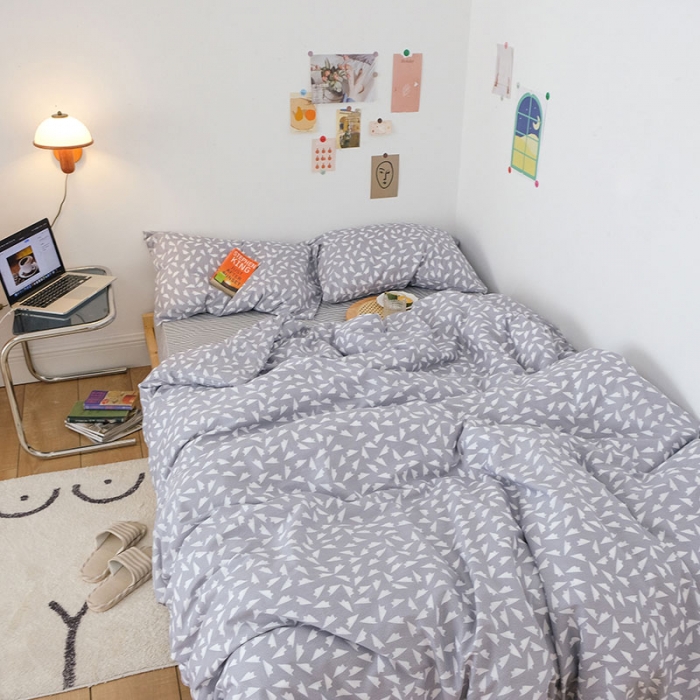 91家纺网 家纺一手货源 找家纺 艾沁2020新款日系简约风全棉四件套 纸飞机