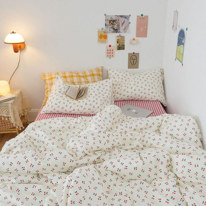 91家纺网 家纺一手货源 找家纺 艾沁2020新款日系小清新全棉纯棉四件套 小丸子-红