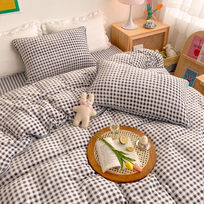 91家纺网 家纺一手货源 找家纺 顾里 2020新款韩国ins高端保暖牛奶绒套件 黑格