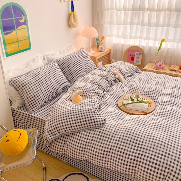 91家纺网 家纺一手货源 找家纺 顾里 2020新款韩国ins高端保暖牛奶绒套件 黑格