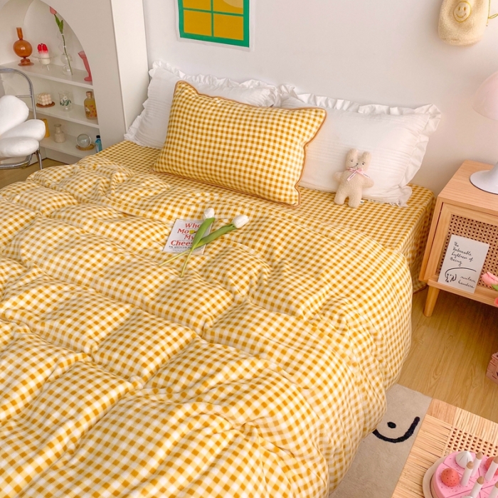 91家纺网 家纺一手货源 找家纺 顾里 2020新款韩国ins高端保暖牛奶绒套件 黄格