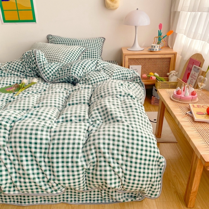 91家纺网 家纺一手货源 找家纺 顾里 2020新款韩国ins高端保暖牛奶绒套件 绿格