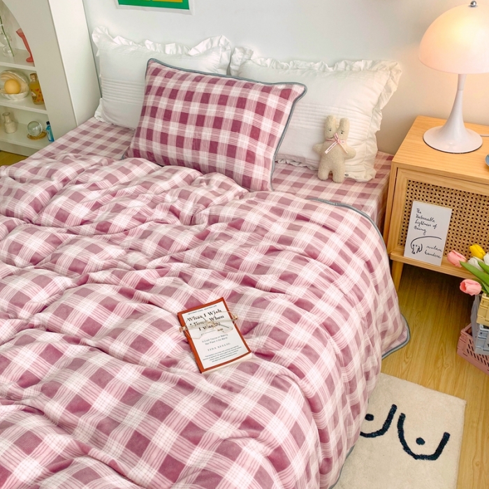 91家纺网 家纺一手货源 找家纺 顾里 2020新款韩国ins高端保暖牛奶绒套件 葡萄紫